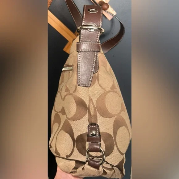 Coach Y2K Signature C Canvas Hobo Bag -EUC- F1257-F15067 - Picture 13 of 16